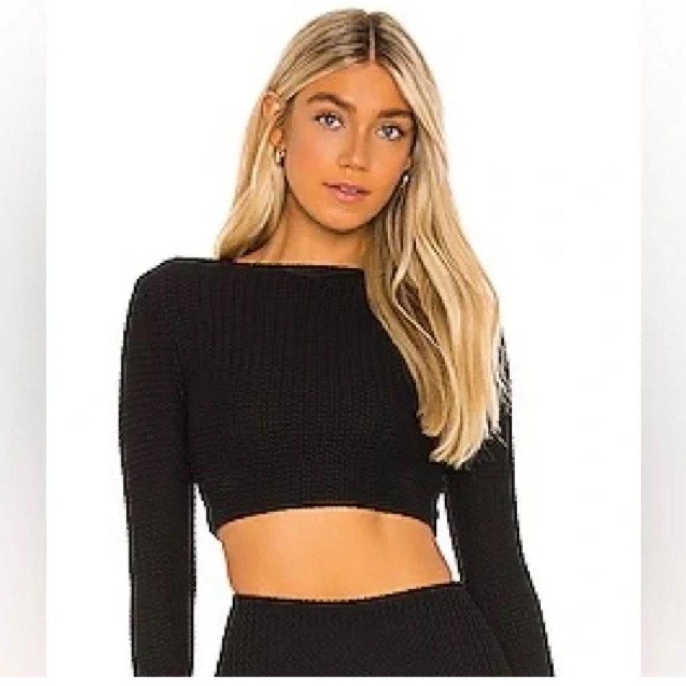 Montce Black Ribbed Long Sleeve Crop Top
